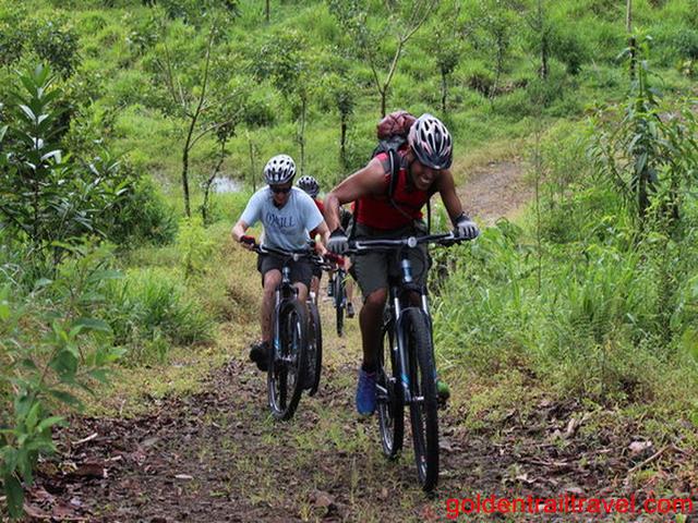 Offroad Mountain Bike Tour in Vietnam from Bac Ha to Ha Giang 8 Days